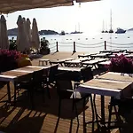 Buk Beach Club Πανδοχείο Golturkbuku
