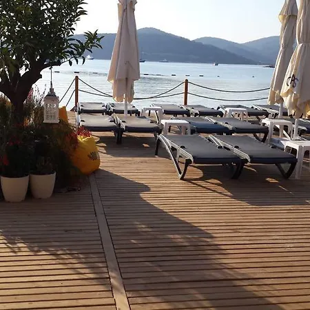 Buk Beach Club Herberg Göltürkbükü