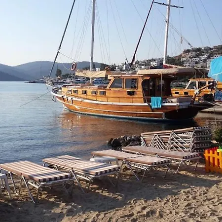 Buk Beach Club Golturkbuku
